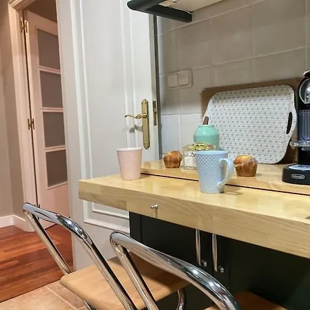 Hyp - Mo's House