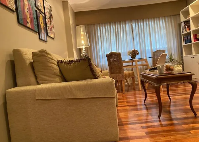 Hyp - Mo's House Ποντεβέντρα