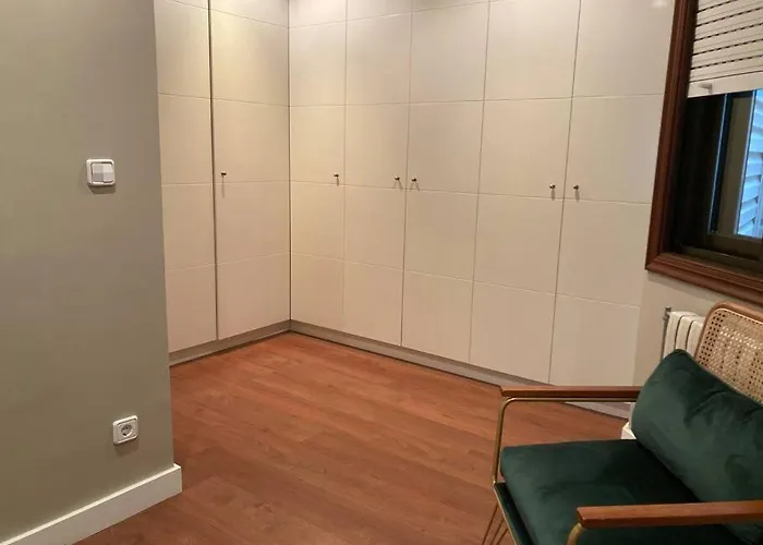 Hyp - Mo's House Ποντεβέντρα